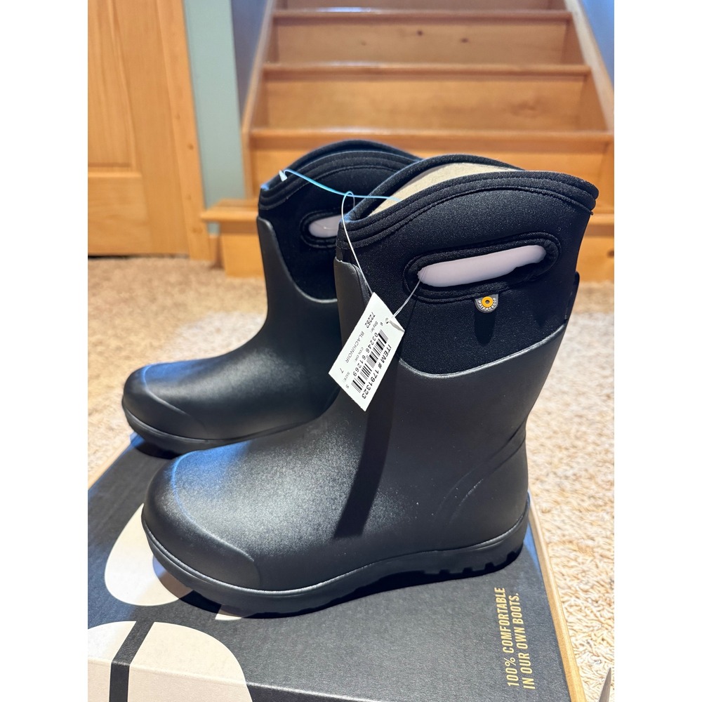Bogs Neo-Classic Mid Boots Women 7 Black New Waterproof Insulated 72252 winter
